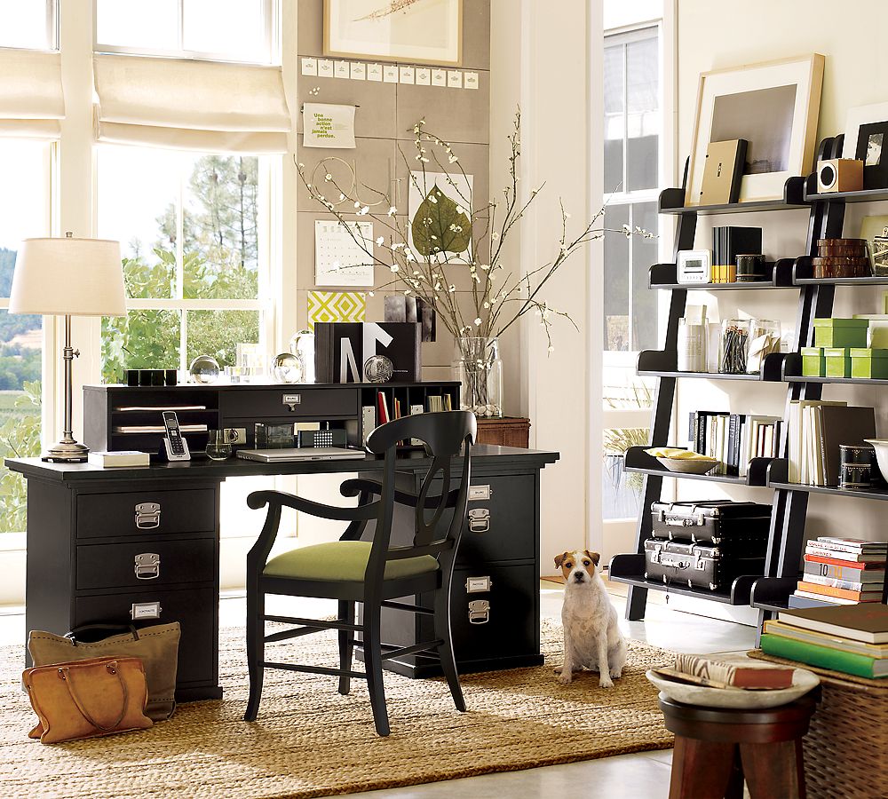 Sample-feng-shui-home-office-with-carpet-and-black-furniture