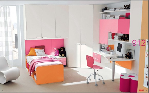 pink and orange room