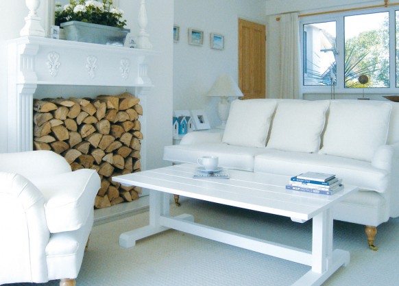 living room with fireplace decorating. white living room wood