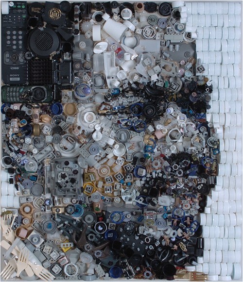 [تصویر: Bryan-portrait-artwork-with-bottle-caps.jpg]