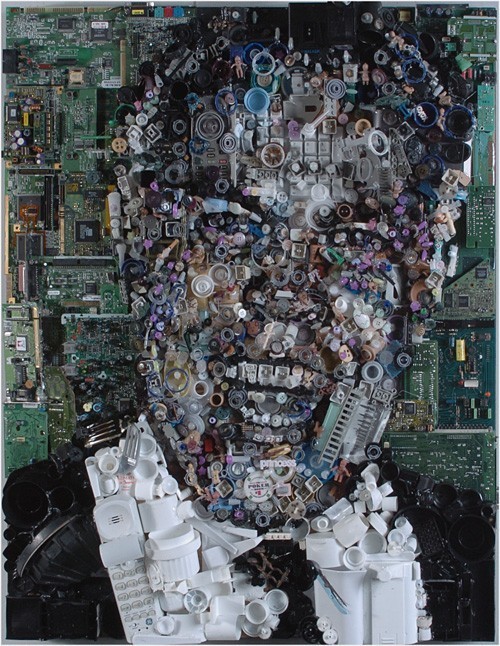 [تصویر: Chuck-junk-collector-computer-piece-artwork.jpg]