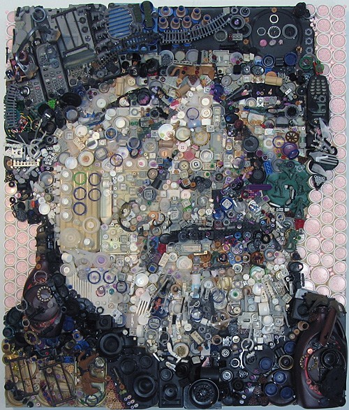 [تصویر: Jerry-recyclable-junk-portrait-artwork.jpg]