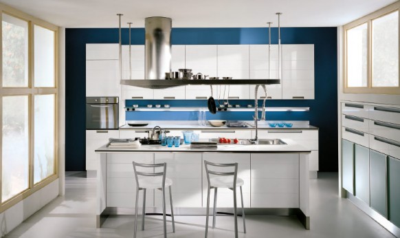 Natural Light Blue wall Kitchen island 582x346 Modern Style Italian Kitchens from Scavolini