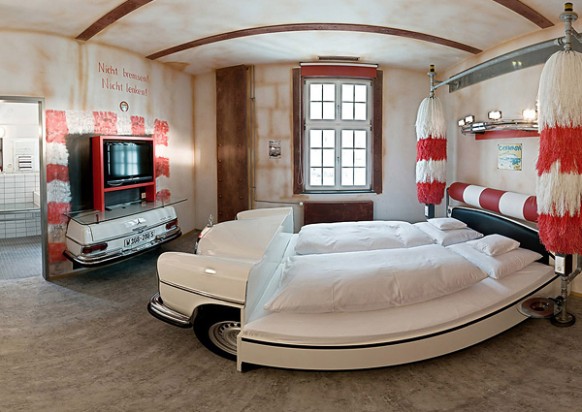 V8-Car-themed-Hotel-