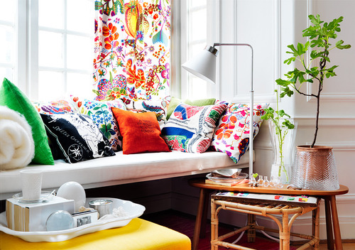 White living room colorful eclectic throw pillows Rooms with a Dash of Color Splash