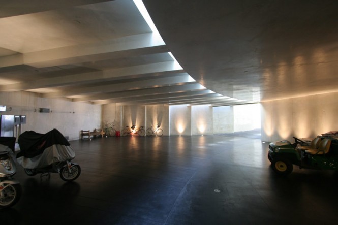 huge-underground-parking-665x443.jpg