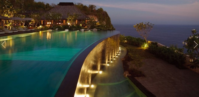 pool dusk 665x324 Stunning Bulgari Resort in Bali