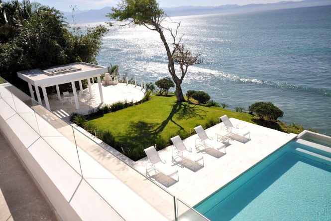 casa china blanca house-by-sea with pool and view of ocean