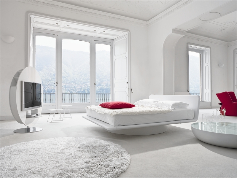 luxury-white-red-bedroom2.jpg