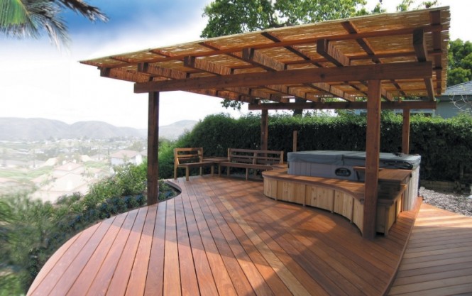 Want a touch of Hollywood luxury? Think hot tub!
