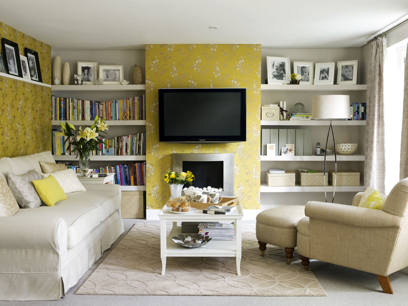 small yellow living room ideas