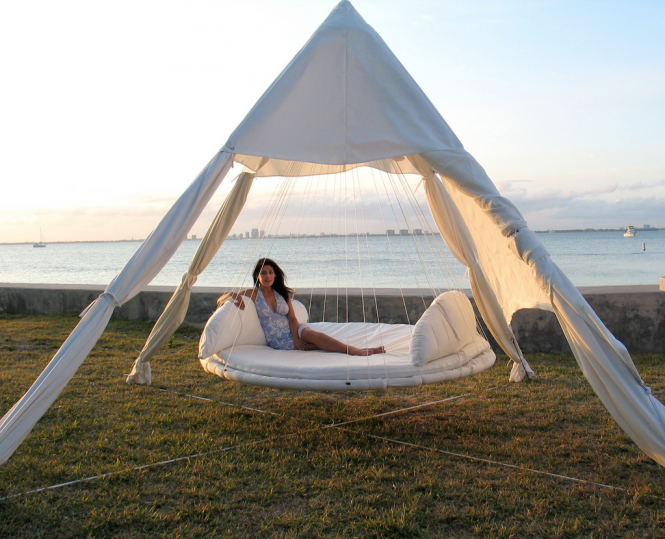 With the option of an indoor or an outdoor Floating Bed™, its not just a place to sleep, but a fun place to hang out and chat with friends or the kids, to relax peacefully with a good book, or to gaze at the view with a refreshing cocktail in hand.