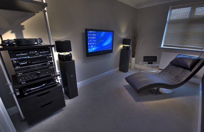 The PC Room looks less of an office and more like a lounge, housing a Sony 40S2030 that is used as a monitor, Technics separates, Sony Vaio VGX TP2S/B, Mission 73's. QED HDMI's, opticals & Silver Anniversary XT, Dinovo Edge, and MX-Air mouse for control.