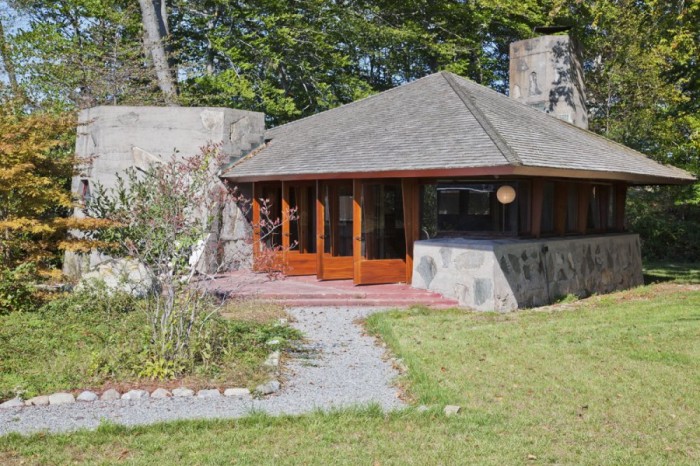modern lake guest house