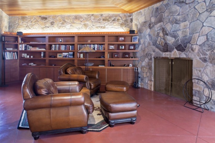 modern lake house living room