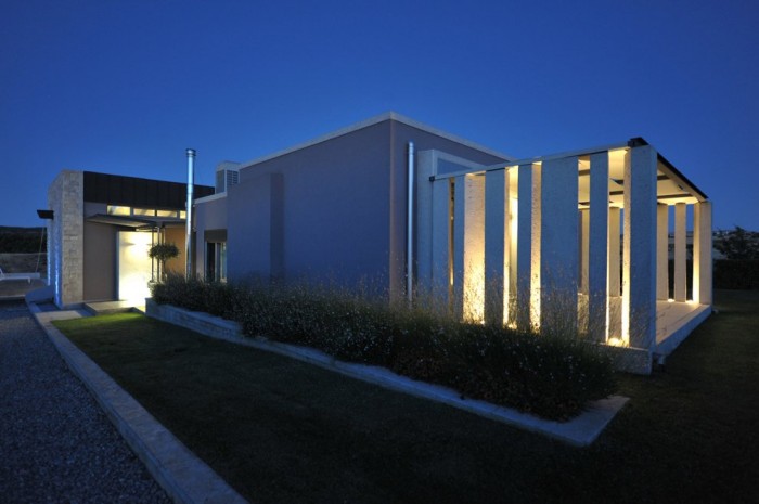 exterior modern home landscaping