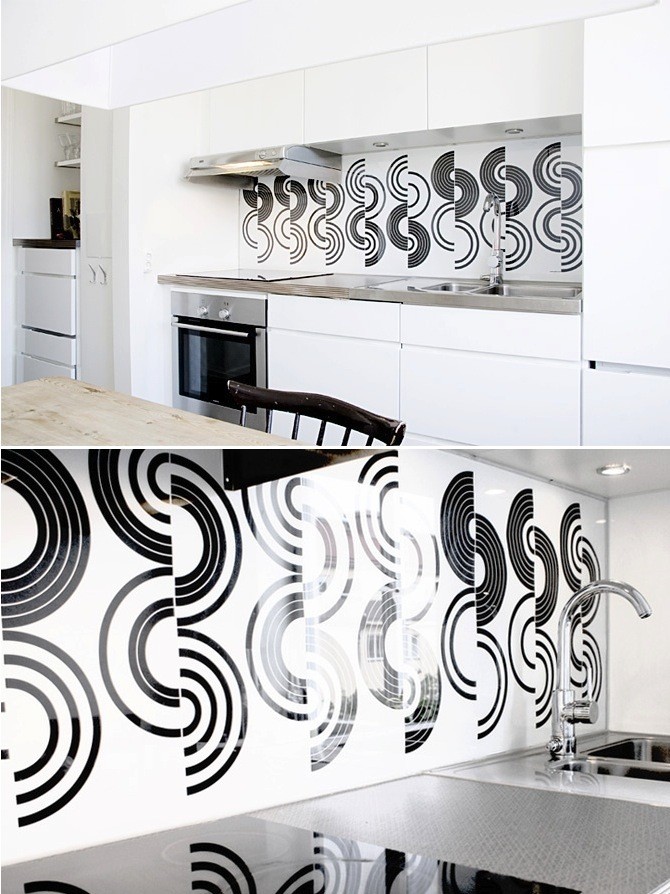 graphic backsplash white and black