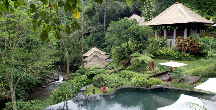 maya ubud lagoon pool 3