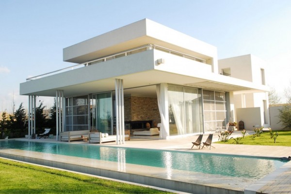 Exterior Modern White Agua House with pool