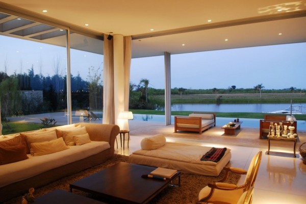 Open Plan living with views to the outdoors