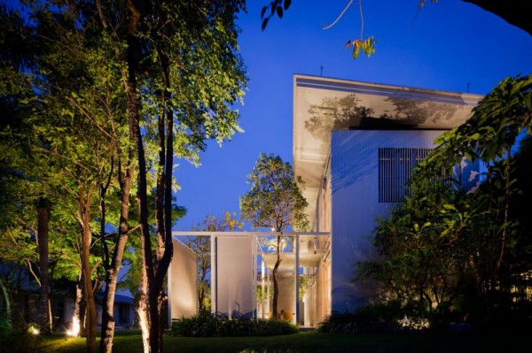 Bangkok House With A Unique Take On Privacy | Bangkok House With A ...