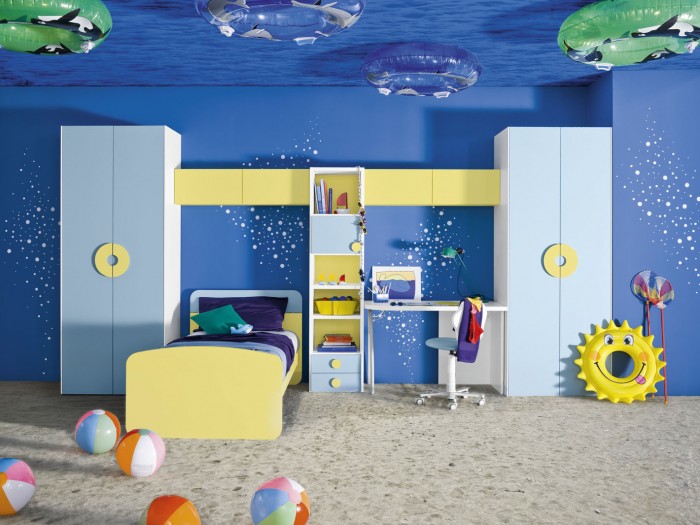 underwater themed blue and yellow boys room