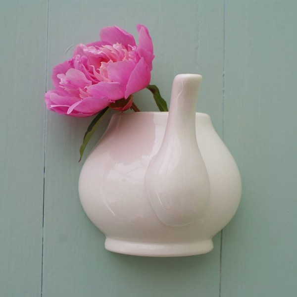 wall mountes teapot vase single flower