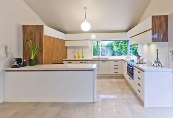 wood and white modern kitchen