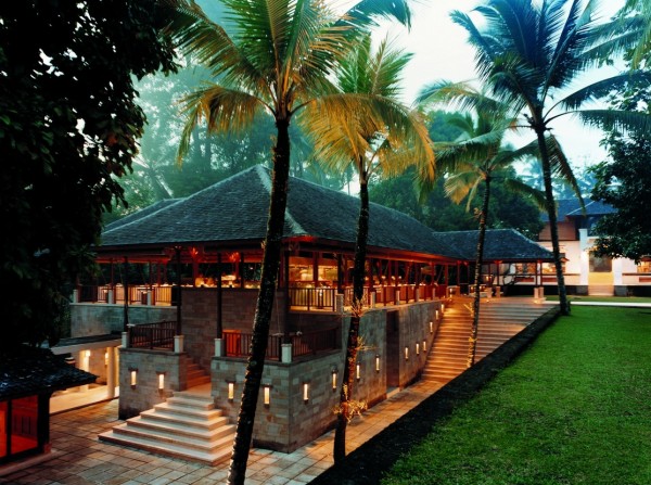 Como Shambhala Estate Bali- guest access restaurant at dusk