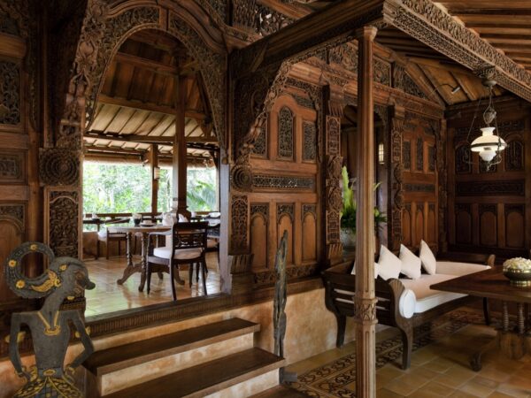 Como Shambhala Estate Bali- traditional balinese aesthetic restaurant interior