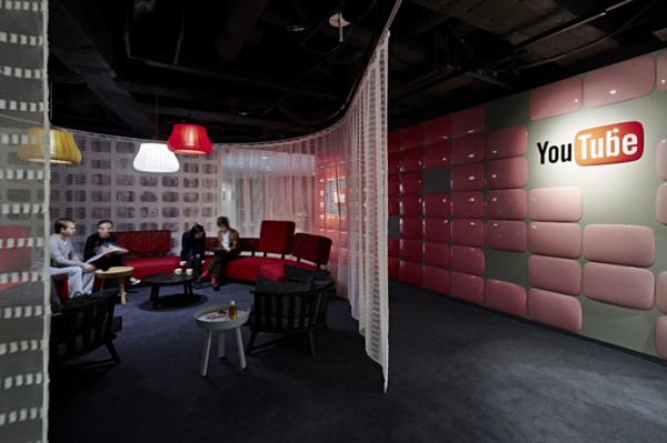 34 collaborative creative workspace 600x399 Khám phá văn phòng rực rỡ sắc màu của Google tại Nhật Bản