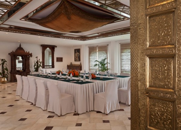A simply decorated banquet hall leaves plenty of room for any guest to bring in their own colors or style for a unique and memorable event. Otherwise, the tapestry hanging from the ceiling and the sparkling tile floor make for a calming atmosphere on their own.