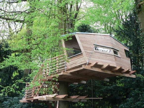 treehouse exterior