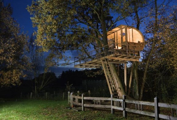 treehouse exterior