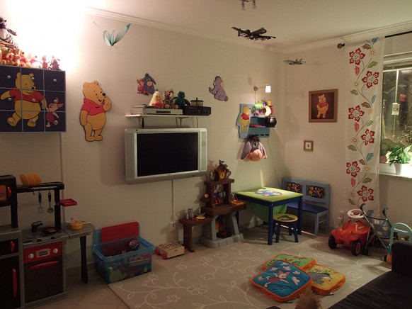 kids tv room