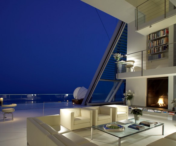 villa interior.jpg