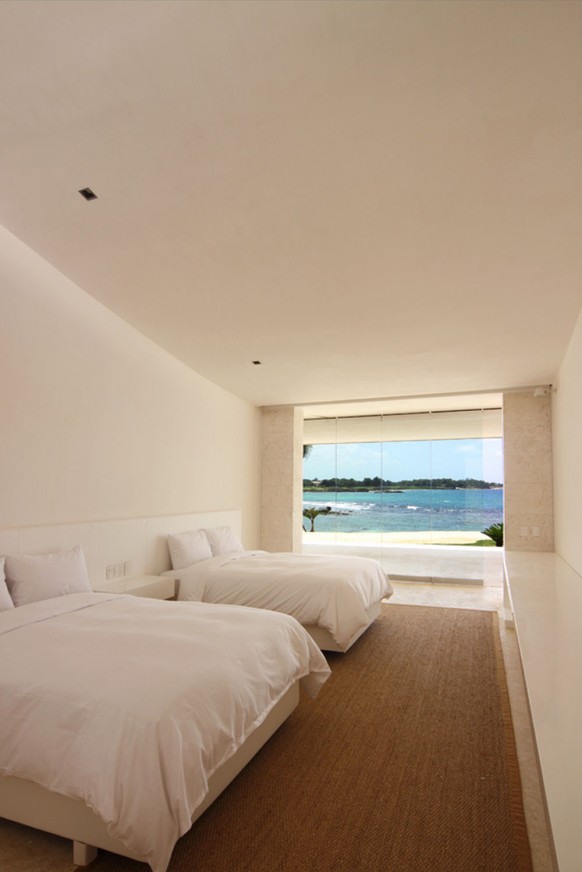 luxury house bedroom