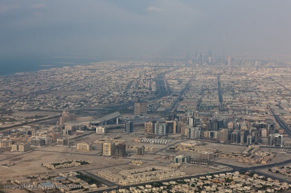 city of dubai -expanse of settlements