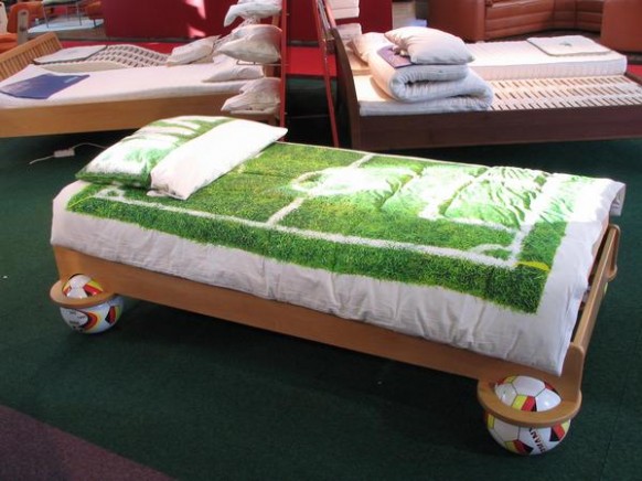 football-bed