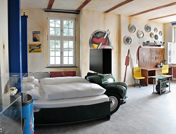vintage car bedroom ideas