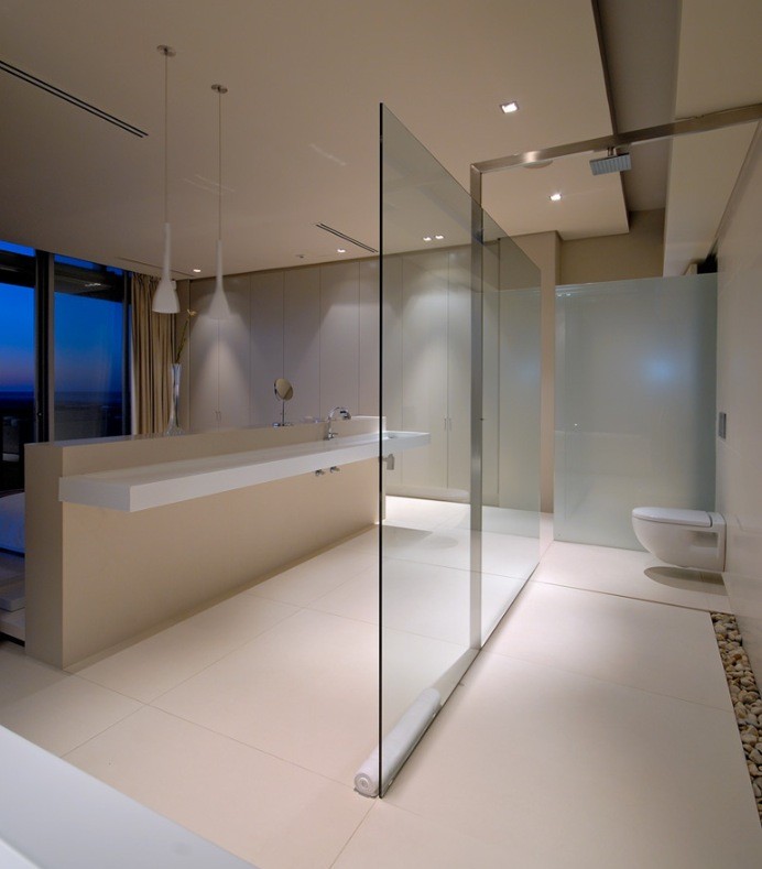 luxury-bathroom