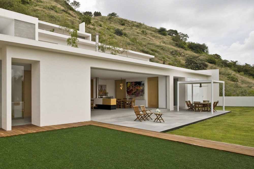 Mountain House Exterior Patio