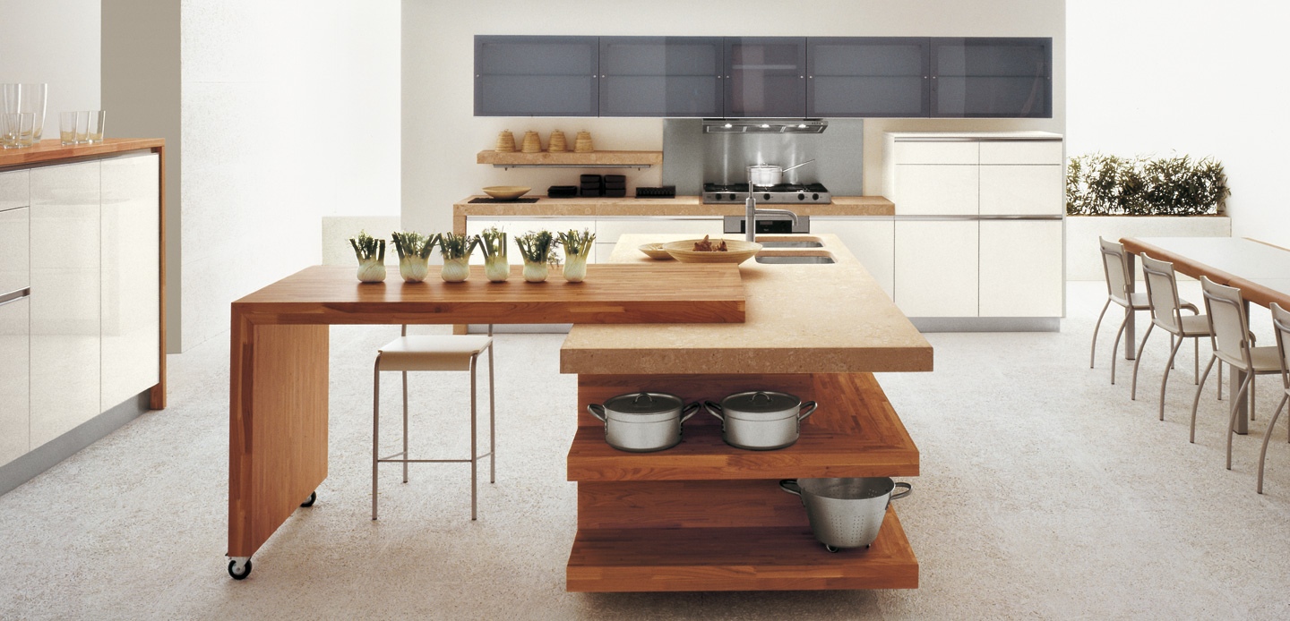 Open plan white wood kitchen | Interior Design Ideas