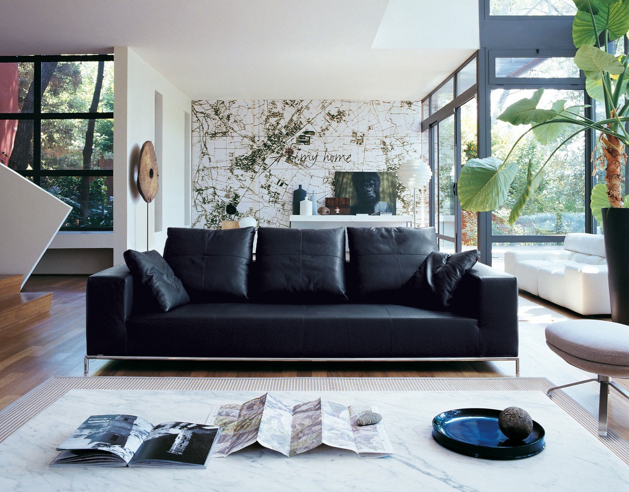 Black Leather Sofa Interior Design Ideas