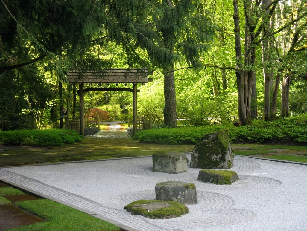 backyard japanese rock garden