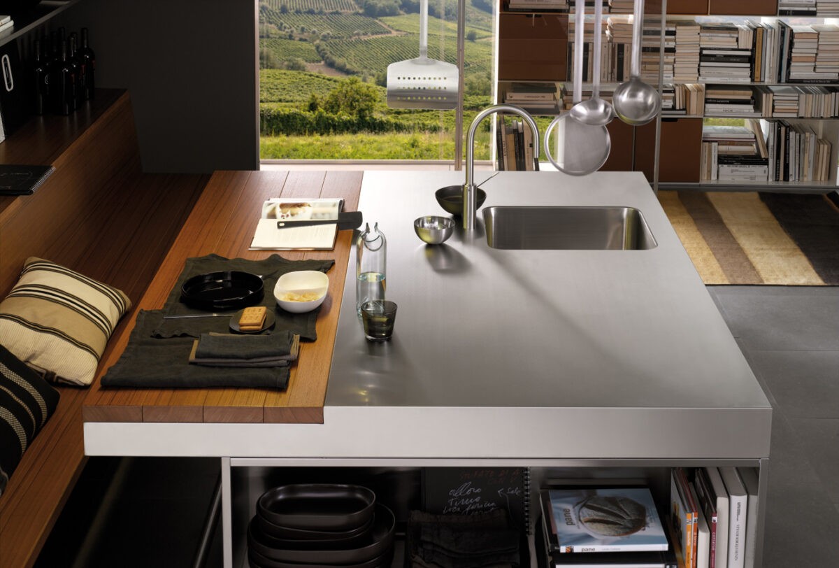 bravo italian kitchen cube  Italian kitchen design, Modern