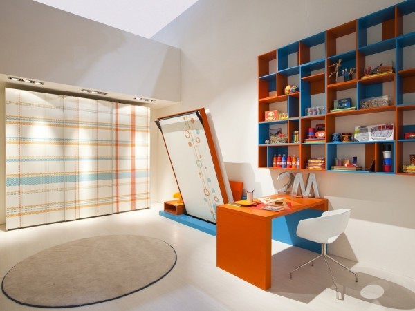 Fold away store kids bed