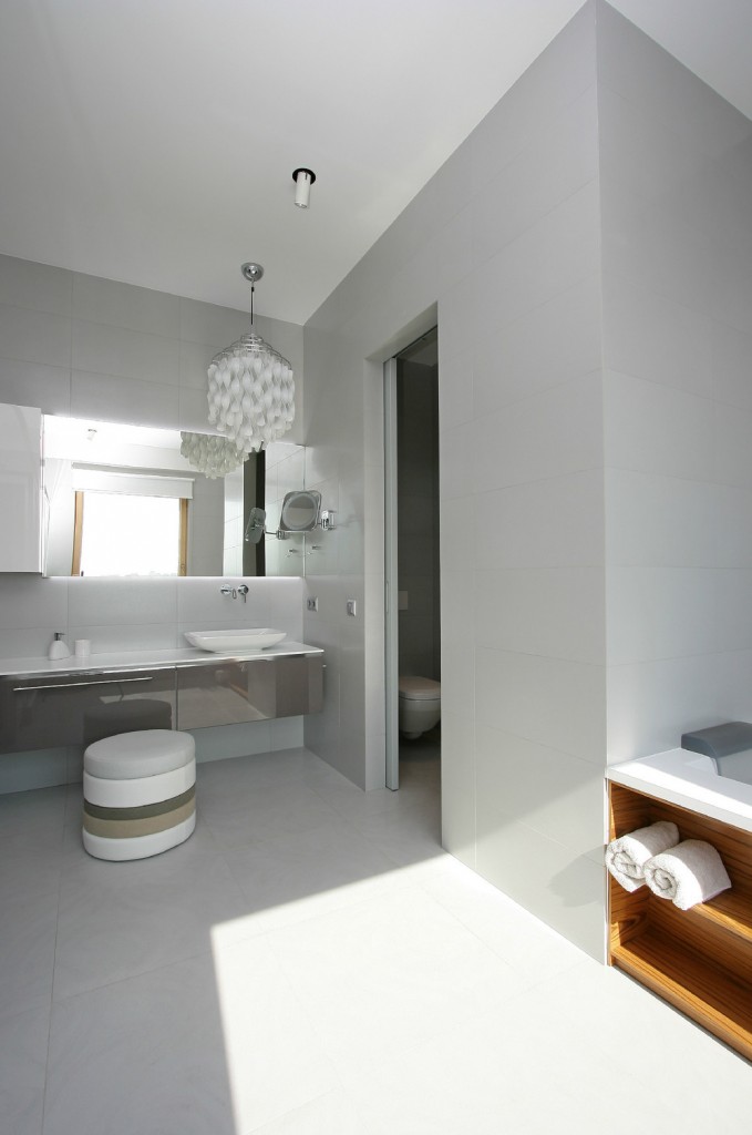 White bathroom | Interior Design Ideas