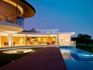 Posh Portuguese Residence With Beautiful Lake Views