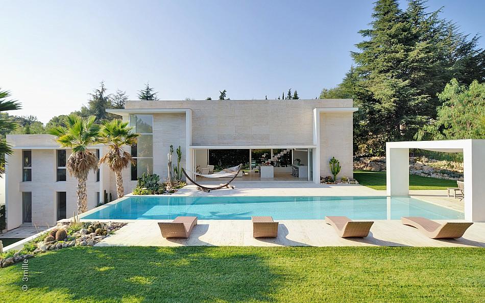 Modern Villa With Pool modern-villa-with-pool